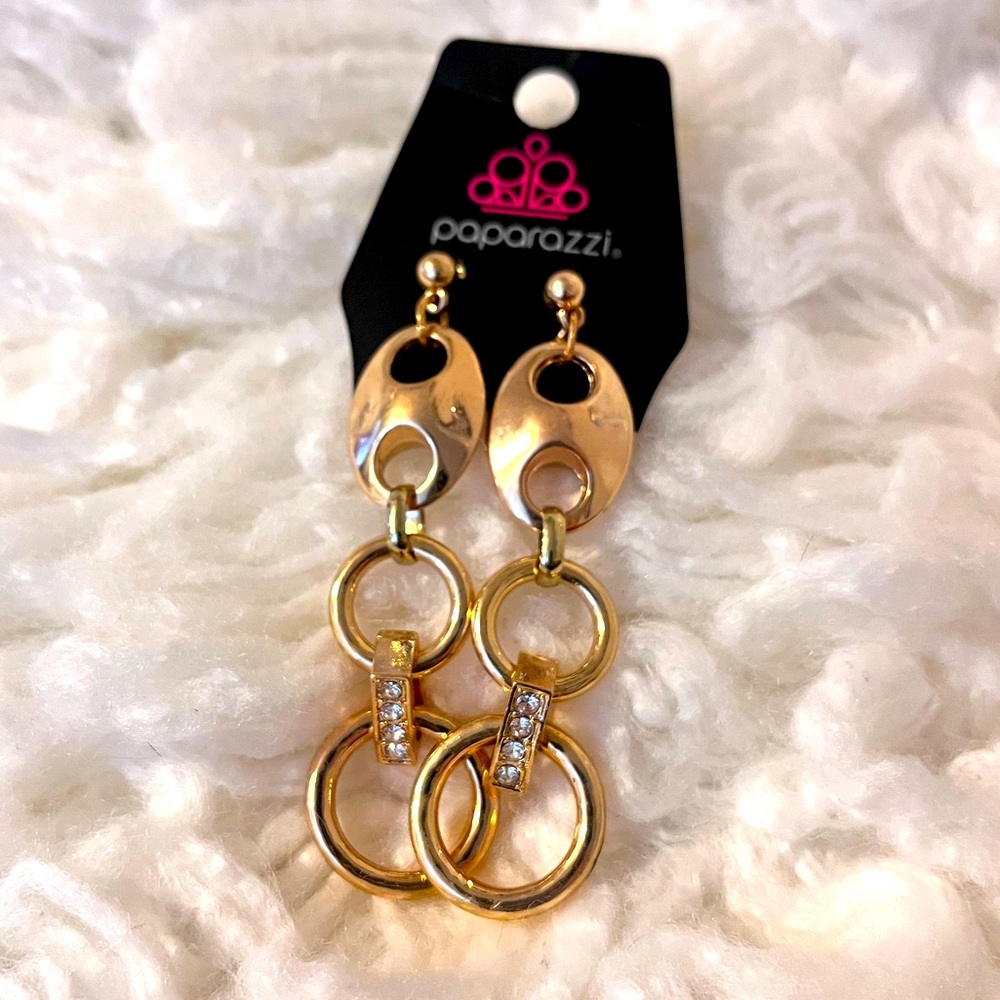 Paparazzi earrings